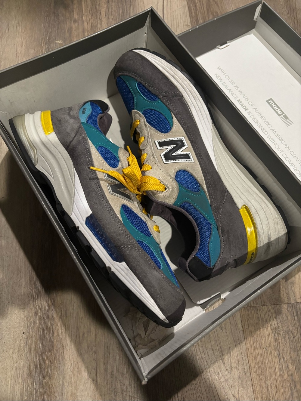 New Balance 992